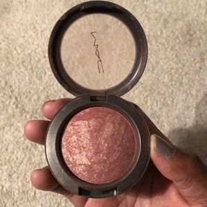 Mac Cosmetics Blush